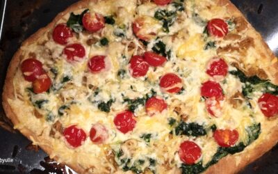 Pizza valge kastmega